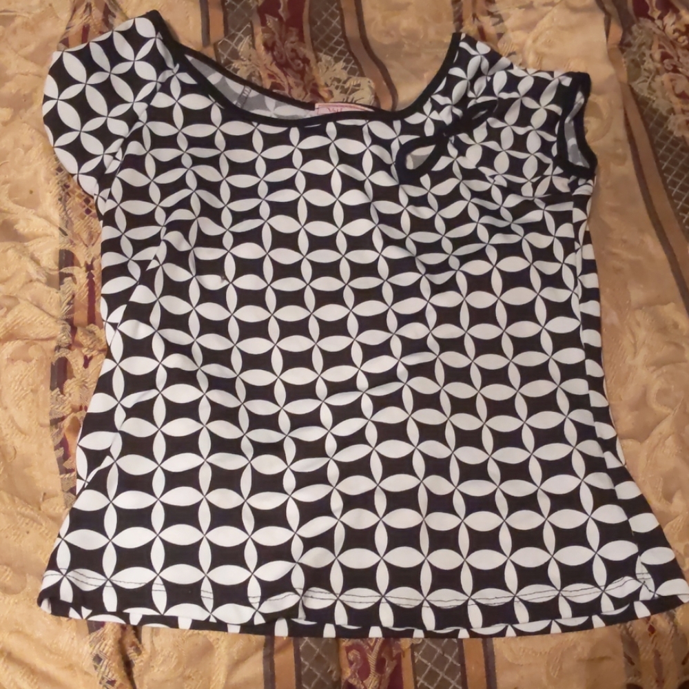 A short that has a cute pattern good condition....